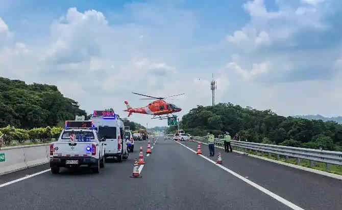 谢家集区高速公路汽车救援案例